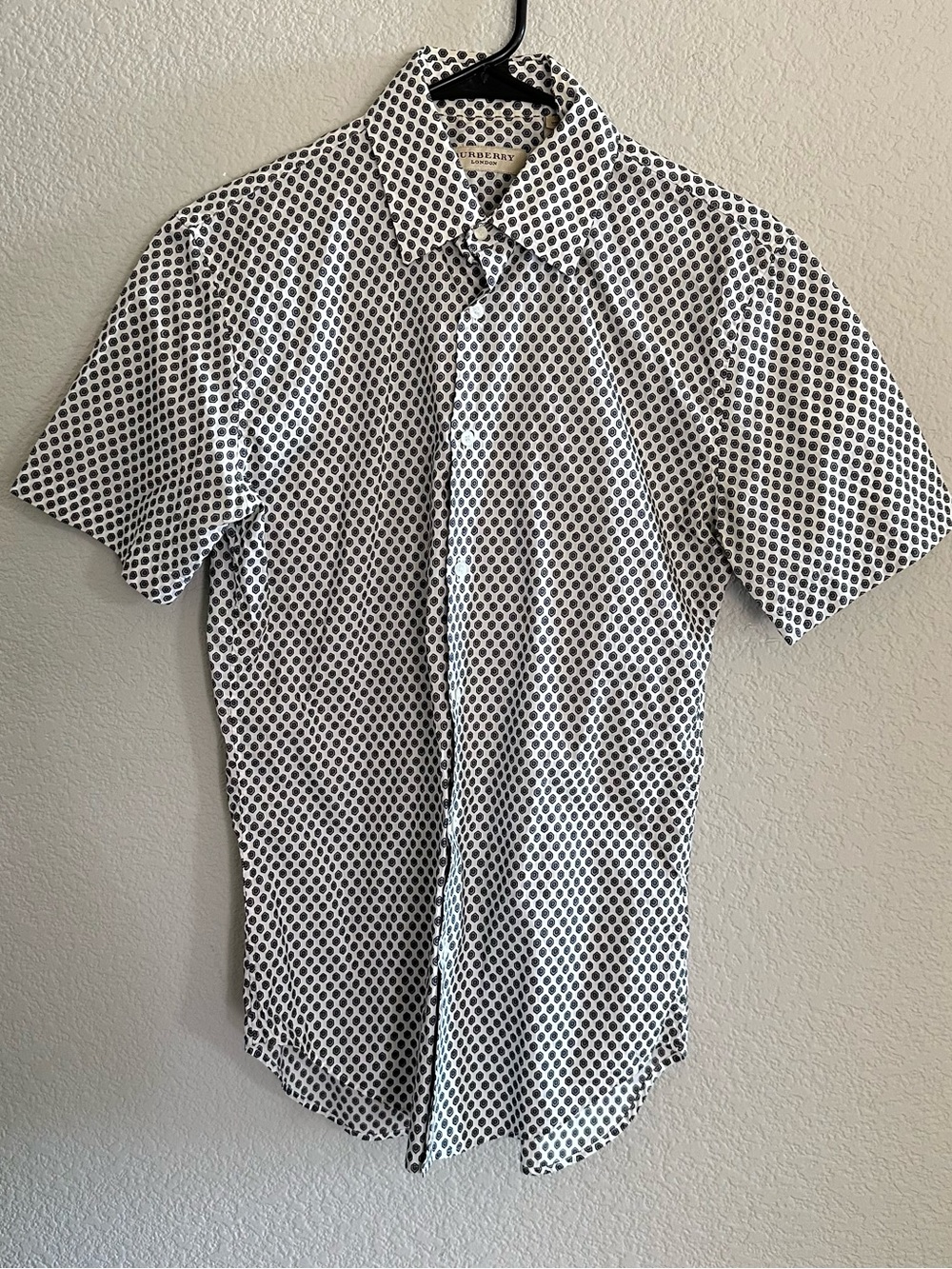 Burberry White & Black Short-Sleeve Button-Down Shirt